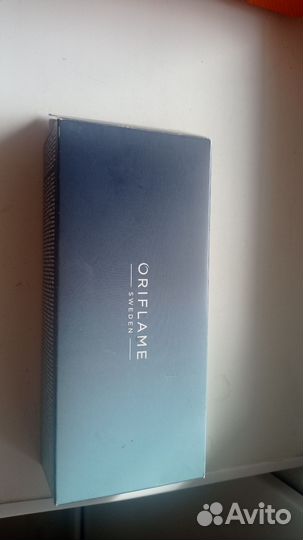 Солнцезащитные очки женские брендовые