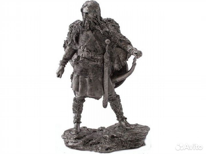 Оловянная миниатюра высотой 75 мм