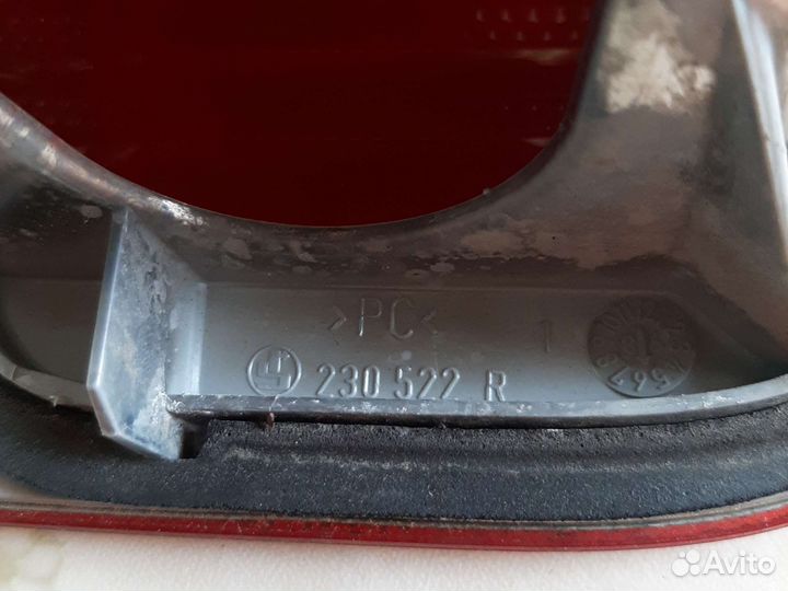 Фонарь задний внутренний правый BMW E46 до рест