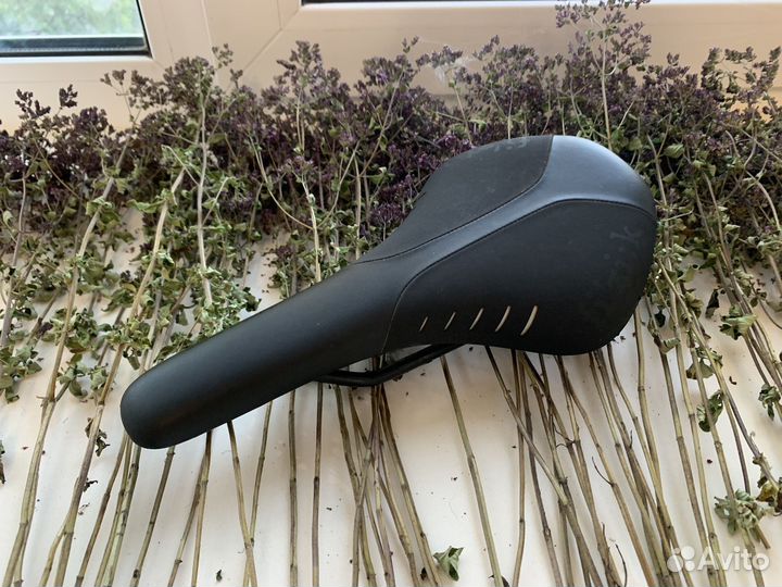 Седло fizik r7