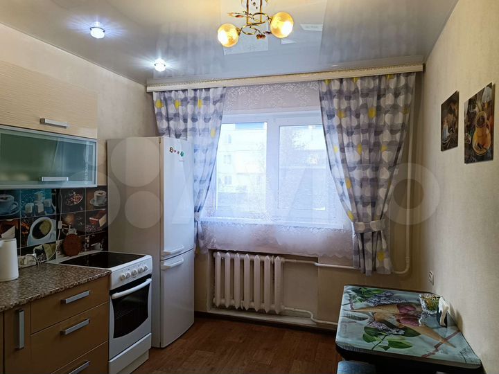 2-к. квартира, 52 м², 1/5 эт.