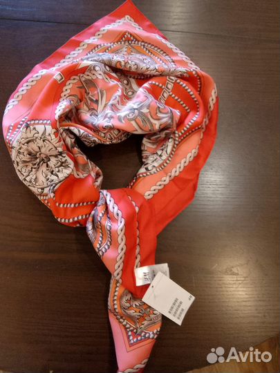 Шелковый платок Н&M р-р 80* 80