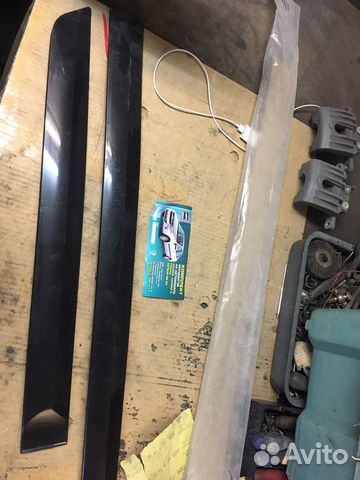 Молдинги на правые двери LADA Granta