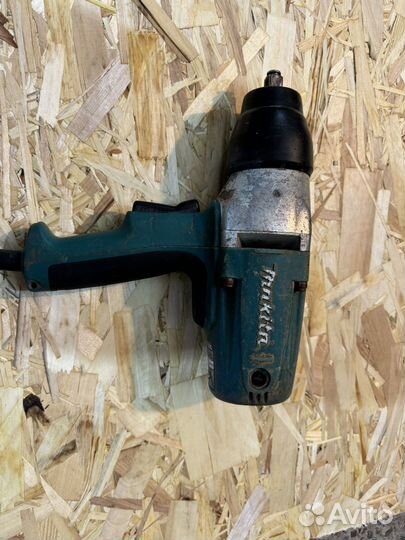 Гайковерт электрический makita TW0350