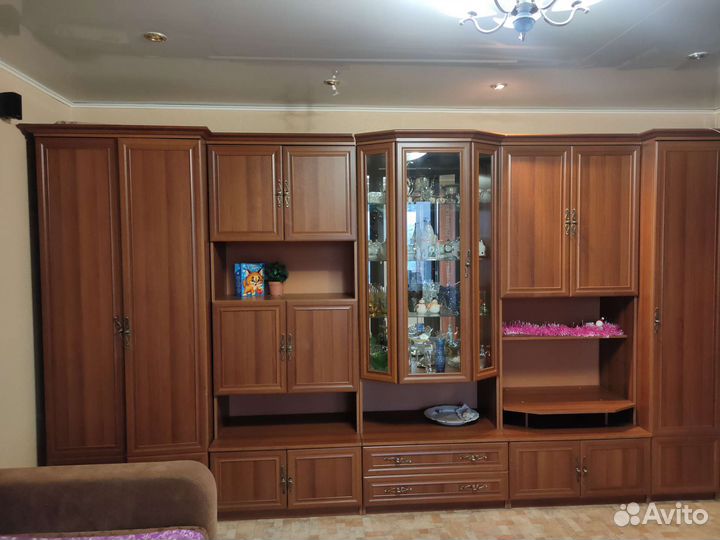 Стенка в гостиную