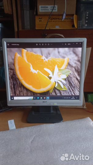 Монитор 17