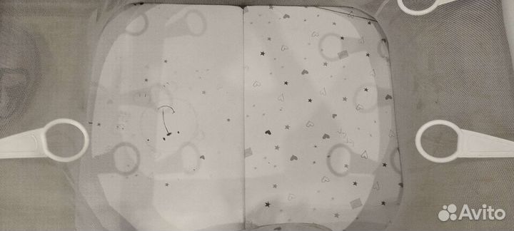 Манеж детский и шарики пластиковые