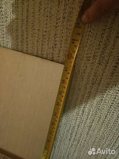 Зеркало с креплением на стену