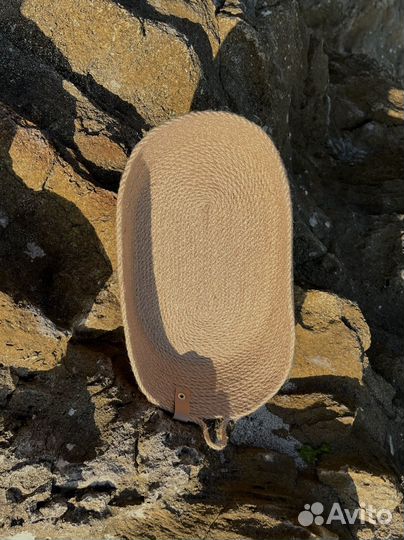 Корзинка и сервировочные салфетки из джута