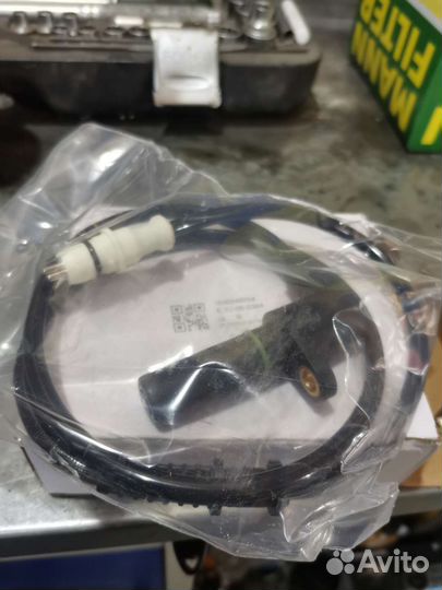 Датчик абс передний w463 Гелендваген