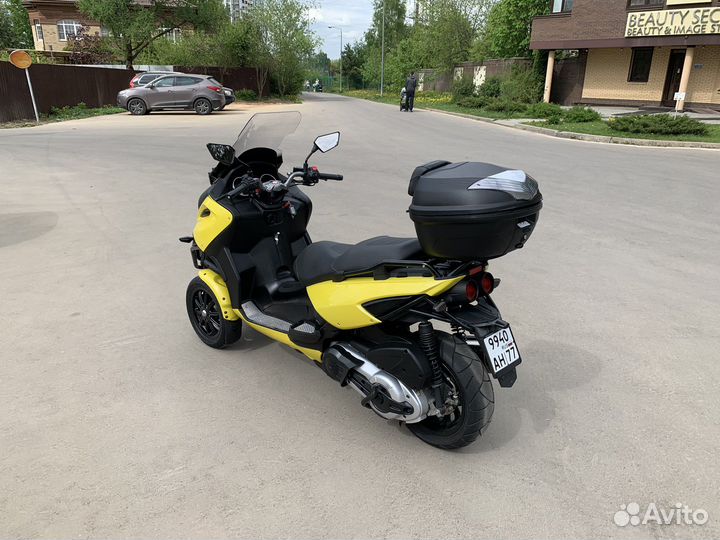 Макси скутер трицикл Gilera fuoco 500ie