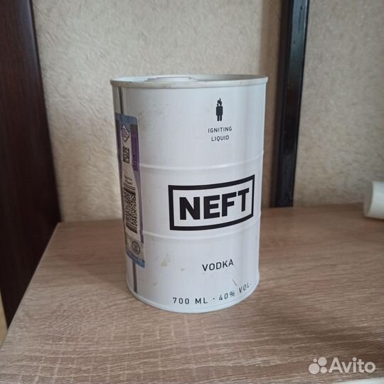 Банки от водки нефть