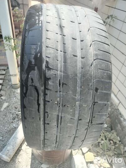 Pirelli P Zero 275/35 R20