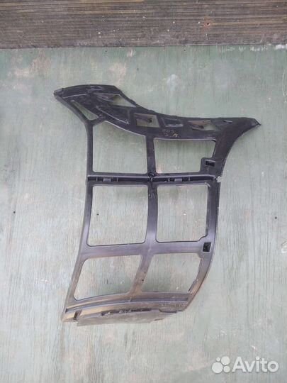 VW Eos кронштейн заднего бампера правый