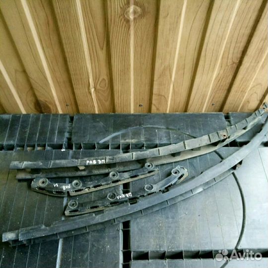 Крепления заднего бампера skoda Fabia 1 седан