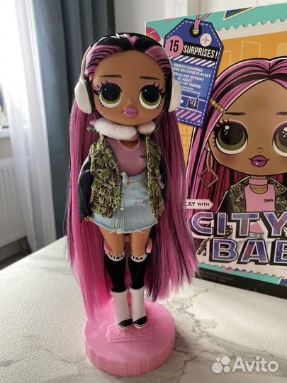 Кукла L.O.L. Surprise OMG Travel Doll City Babe