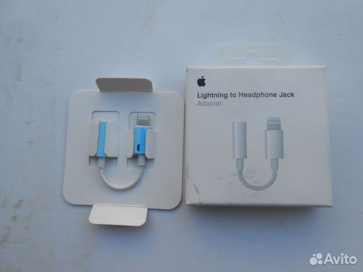 Переходник Apple Lightning - mini jack 3.5