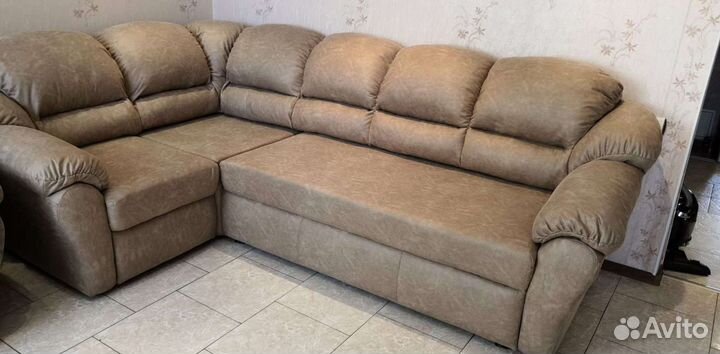 Перетяжка мягкой мебели на дому