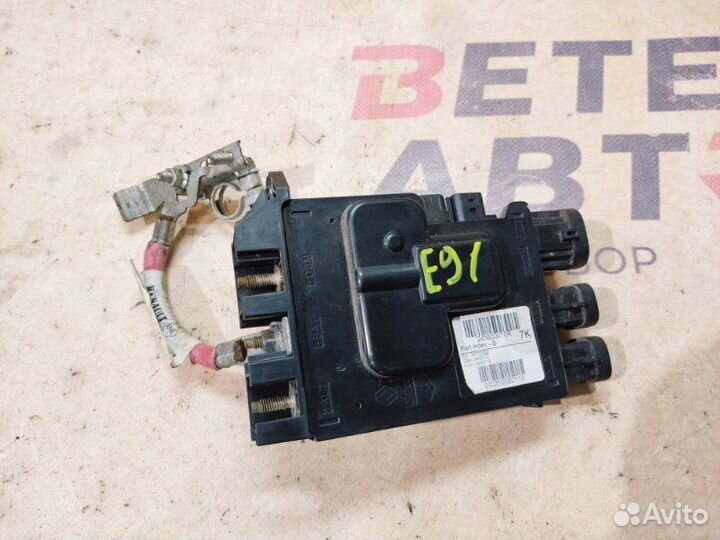 Блок предохранителей акб Renault Megane 3