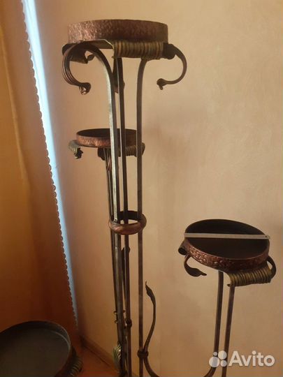 Подставка для цветов напольная