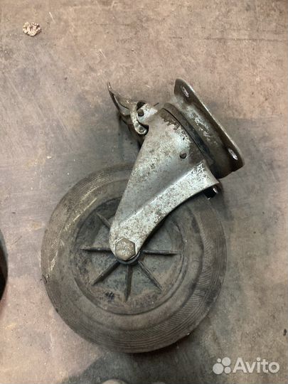 Колеса для промышленных тележек