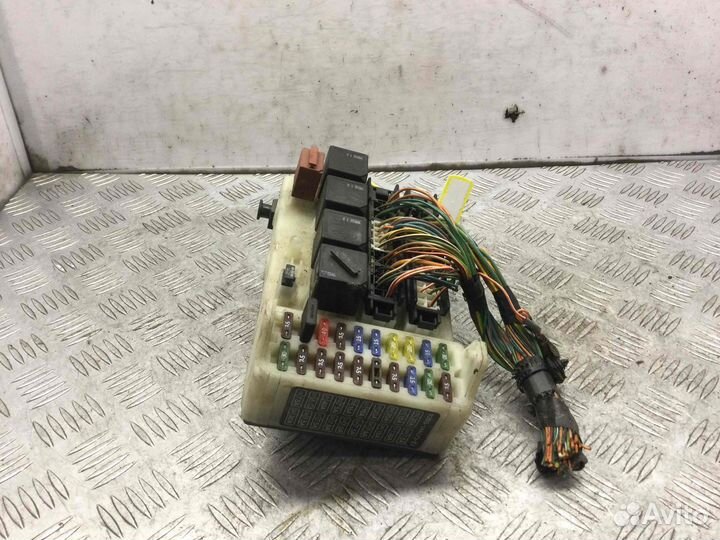 Блок предохранителей Ford Mondeo 93bg14k150ad Nga