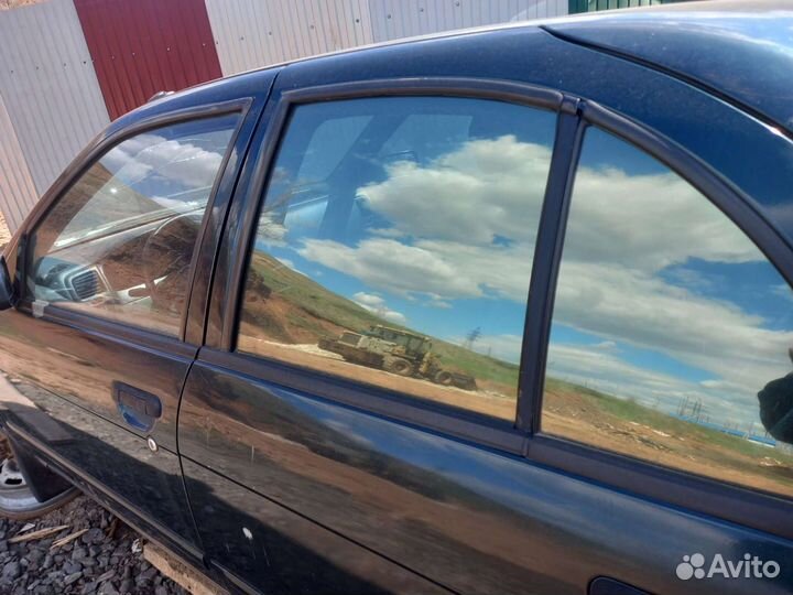 Стекло nissan almera н15