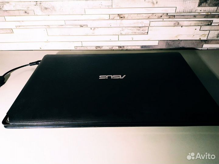 Asus X552M - Celeron 2 Пок \ 4 Озу \ 2 GB Видео