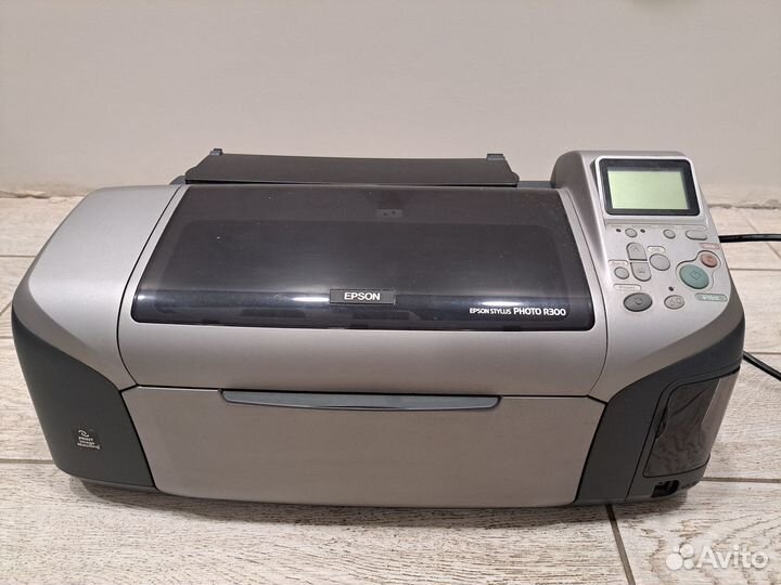 Принтер Epson Stylus photo R300 для цветной печати