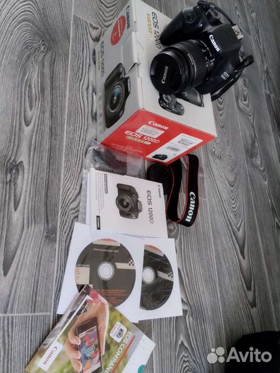 Зеркальный фотоаппарат canon 1200d