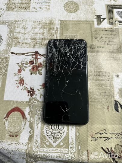 iPhone SE (2020), 128 ГБ