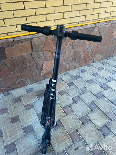 Электросамокат Tribe Bro Black