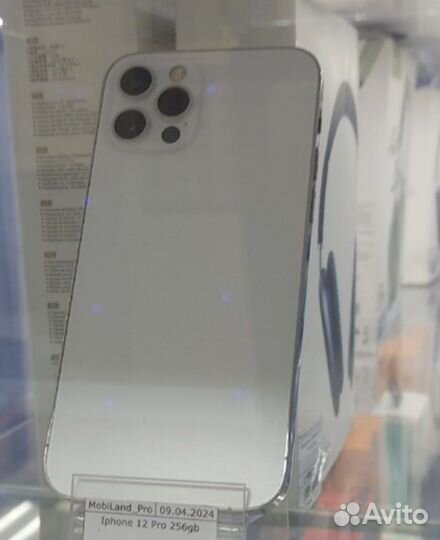 iPhone 12 Pro, 256 ГБ