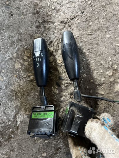 Подрулевой переключатель Chevrolet Lanos