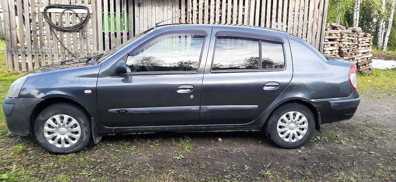 Renault Symbol: фото владельца