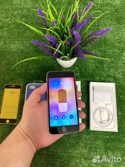 iPhone SE (2020), 128 ГБ