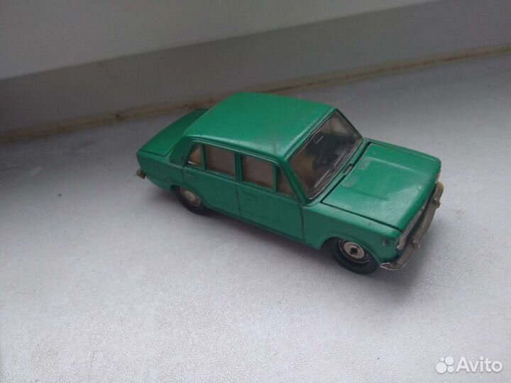 Советская моделька ваз 2101