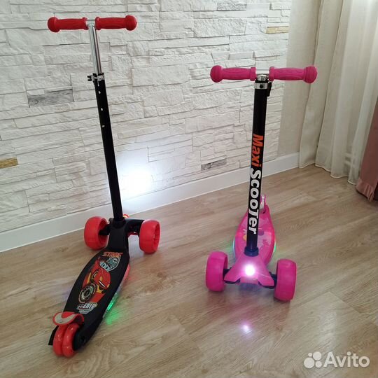 Самокат детский трехколесный с подсветкой scooter