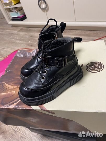 Ботинки для девочки