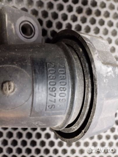 Маслозаливная горловина Volvo FH4 20808091