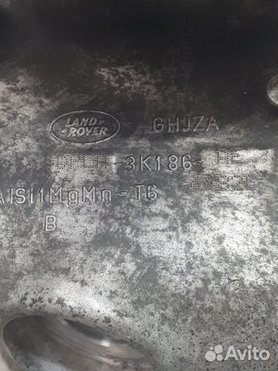 Кулак поворотный передний левый Land Rover Range