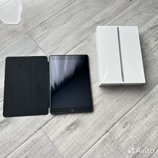 Планшет apple iPad 10.2