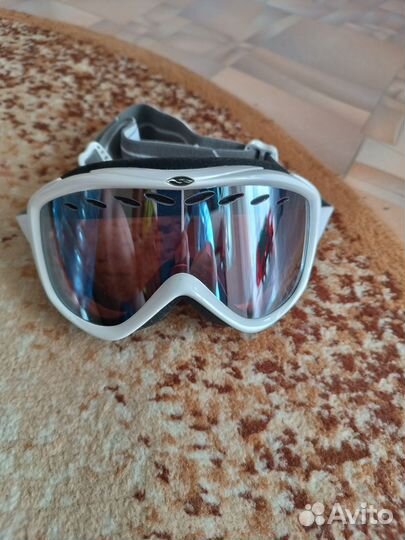 Горнолыжные очки