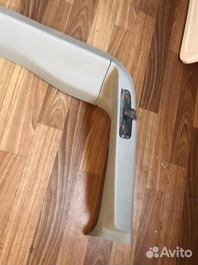 Обшивка двери багажника honda Pilot