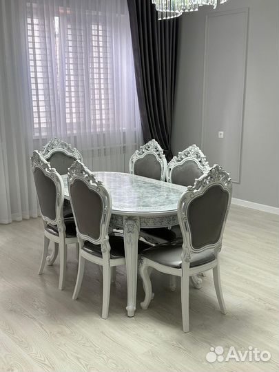 Столы, стулья