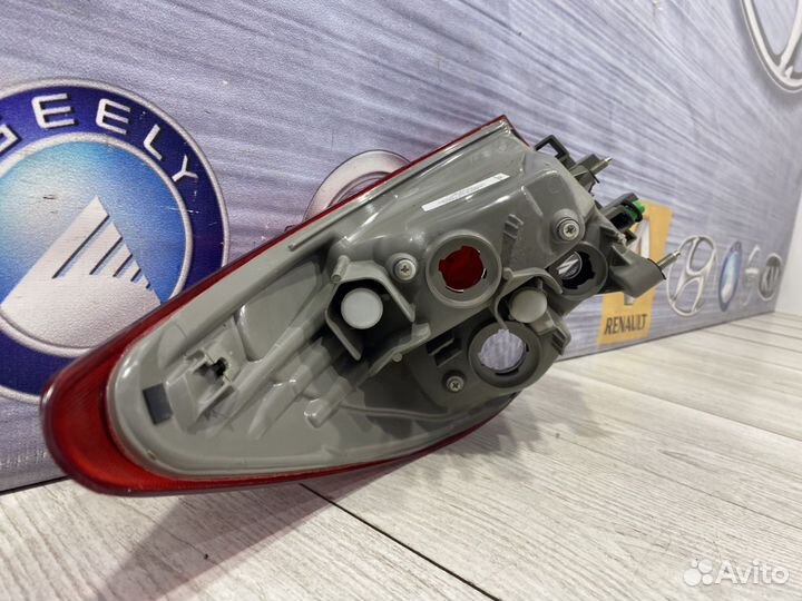 Фонарь задний Nissan almera G15 Прав