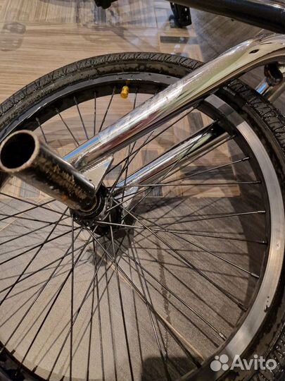 Трюковой велосипед BMX