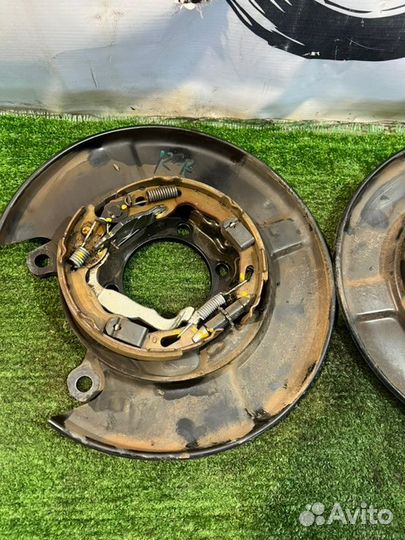 Колодки тормозные задние Nissan X-Trail HNT32