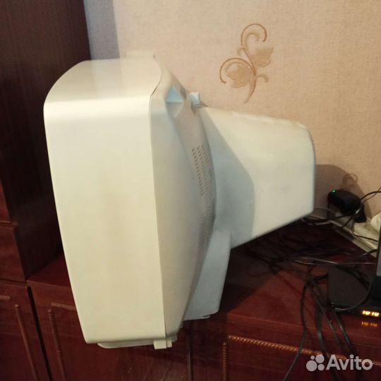 Телевизор samsung