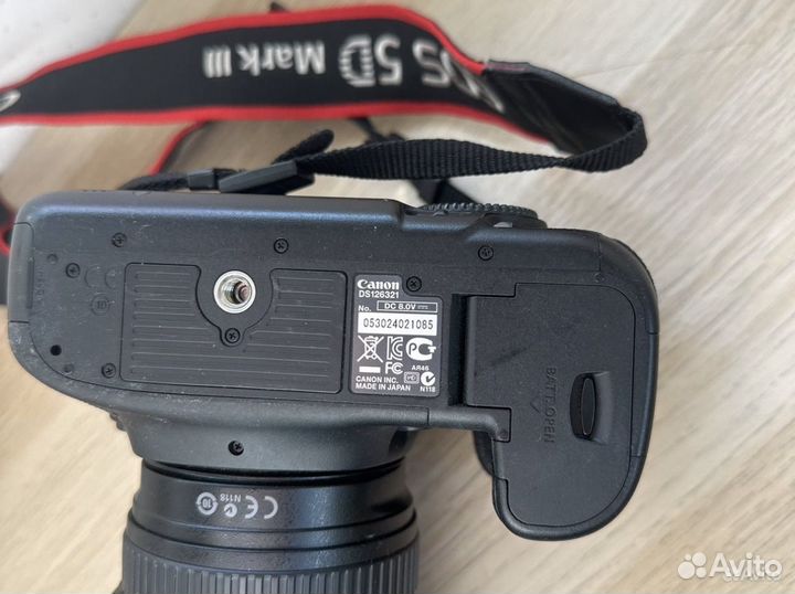 Зеркальный фотоаппарат canon 5d Mark3